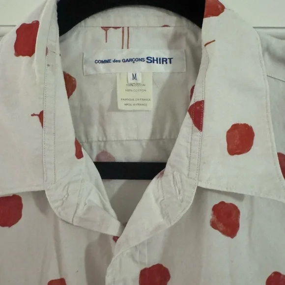 Red ink dot men’s button up shirt medium - Picture 2 of 4